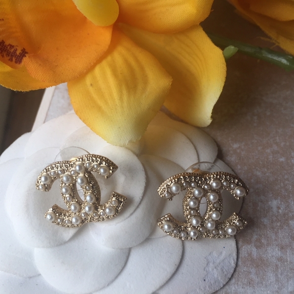 Chanel Authentic Pearl - Picture 7 of 7